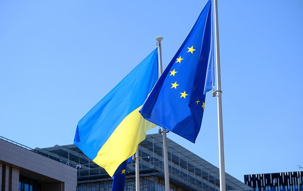 Украина сможет привлечь до 90 млрд евро займа от ЕС: подписан закон о ратификации соглашения