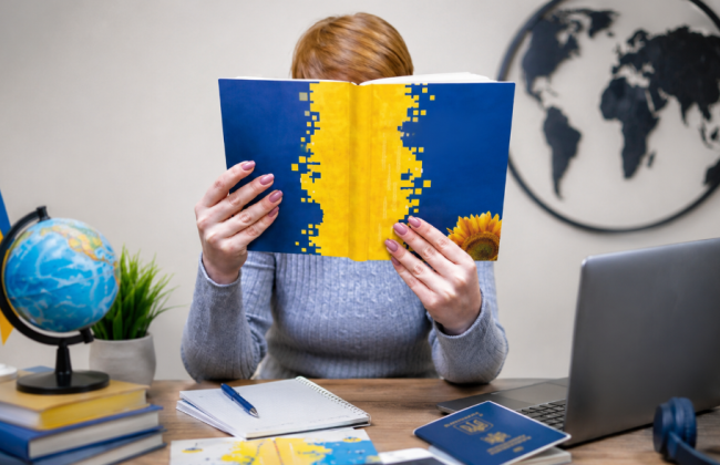 Іноземці складатимуть «український IELTS» для отримання громадянства: з’являться рівні A1–C2