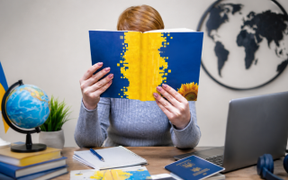 Іноземці складатимуть «український IELTS» для отримання громадянства: з’являться рівні A1–C2