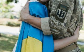 Суд відмовив у виплаті у 15 млн гривень цивільній дружині загиблого військового – у чому причина