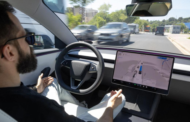 Эстония разрешила использование автопилота Tesla на дорогах общего пользования