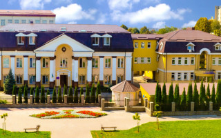 Північно-західний апеляційний господарський суд повідомив про наявність вакантних посад