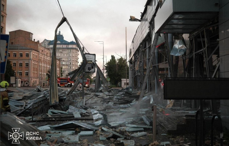 In Kyiv, after the Russian shelling, traffic was blocked on several streets, public transport operates with changes