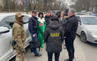 Людмилу Салтан, яка просила $4 тисячі за ухвалення рішення, звільнили з посади судді в Одесі