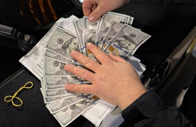 В Одесской области будут судить правоохранителей, которые за 2000 долларов обещали не везти в ТЦК