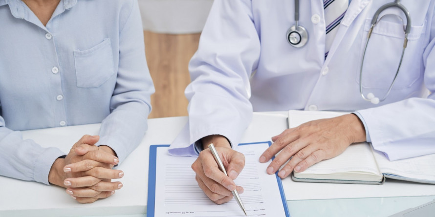 Medical Institutions in Active Combat Zones Will Receive Additional Funds for Wages Monthly