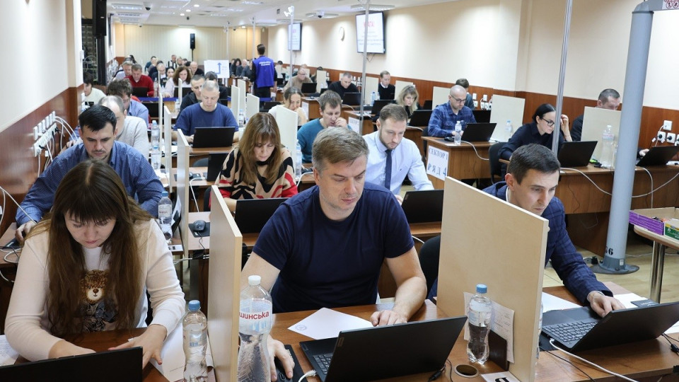 The Constitutional Court opened proceedings in the case regarding the rules of qualification assessment: panel or plenary composition