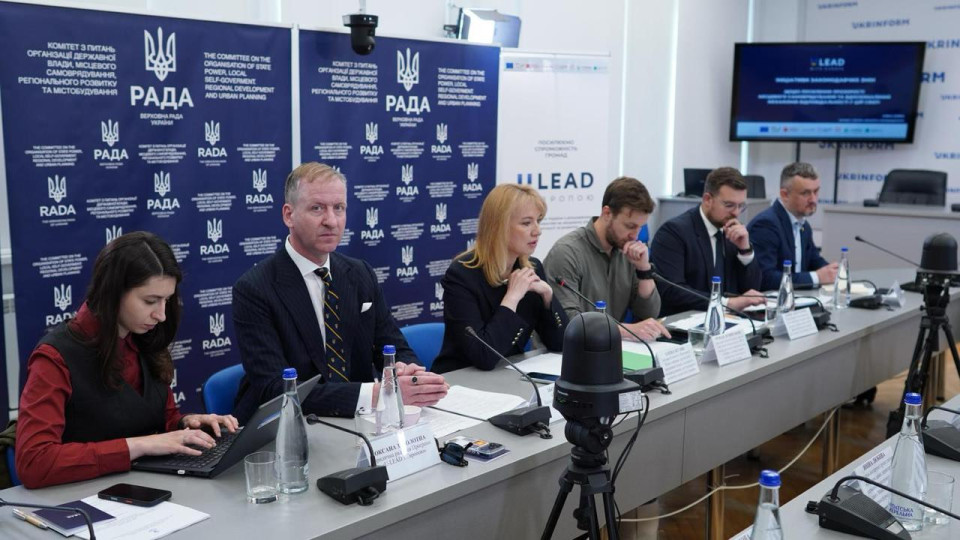 Citizens want to be given more access to information about the activities of local authorities