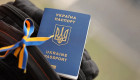 Чоловік отримав дозвіл на виїзд за кордон, проте через зміни законодавства не зміг знятися з військового обліку – що вирішив суд