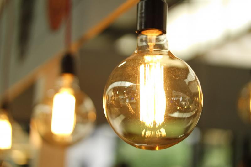 Why the cancellation of price caps is scheduled for May 2027 and how the electricity market will operate