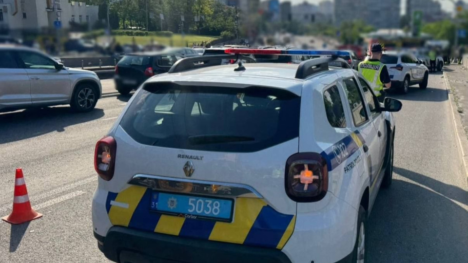 A fatal accident occurred on Chokolivskyi Boulevard in Kyiv – traffic is congested