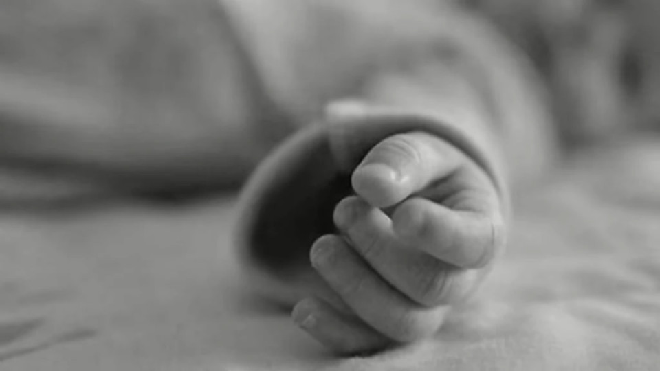 Two-year-old boy died after hospitalization: child services worker on trial