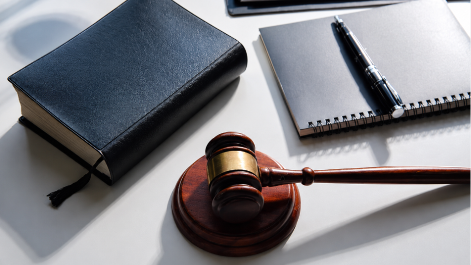 Can attorney's fees be recovered if the plaintiff withdrew the claim — to be decided by the Grand Chamber of the Supreme Court