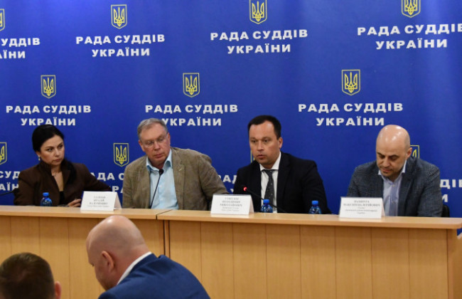 Совет судей утвердил новые критерии для увеличения количества помощников судей