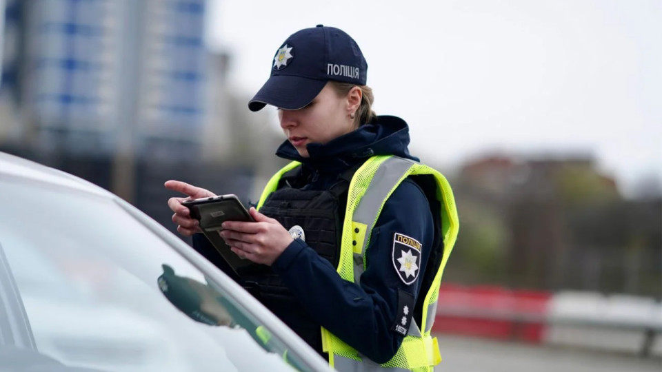In Ukraine, drivers are being prepared for tough fines for speeding and other traffic violations
