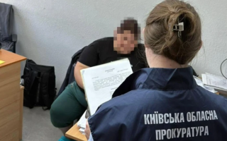 Тело ребенка в коробке в шкафу: после трагедии в Киевской области подозрение объявили чиновнице службы по делам детей