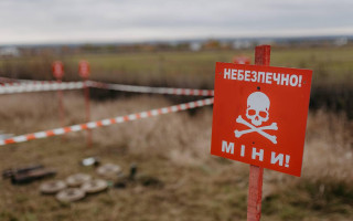 In Sumy region, two teenagers were injured by a dangerous find they threw into the fire