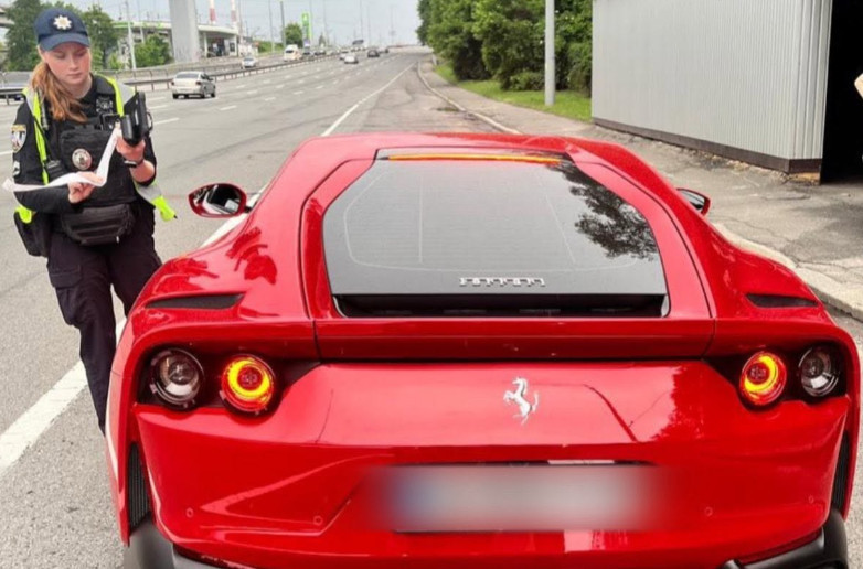 In Kyiv, an elite Ferrari driver was punished for speeding at 108 km/h