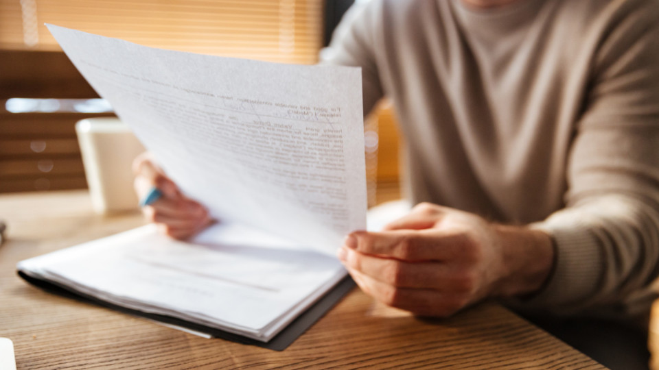When a contract concluded by one spouse without the consent of the other can be declared invalid — the position of the Supreme Court