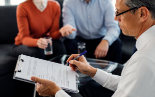 When Two Witnesses Are Mandatory for a Will: What Requirements Apply in Ukraine