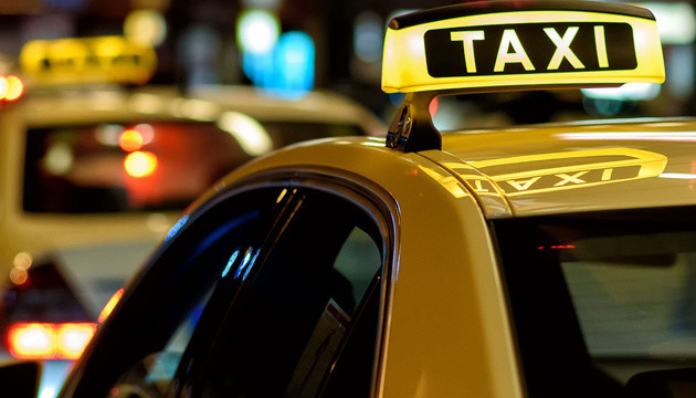 Закон про податок на OLX відкрив шлях до реформи таксі: Bolt, Uklon та Uber можуть зобов’язати перевіряти водіїв на судимості