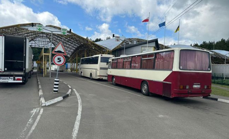 Poland will not restrict bus traffic through the Shehyni – Medyka checkpoint in summer