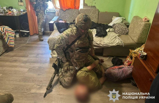 Взял в заложники жену и ребенка: в Ужгороде провели спецоперацию по задержанию мужчины