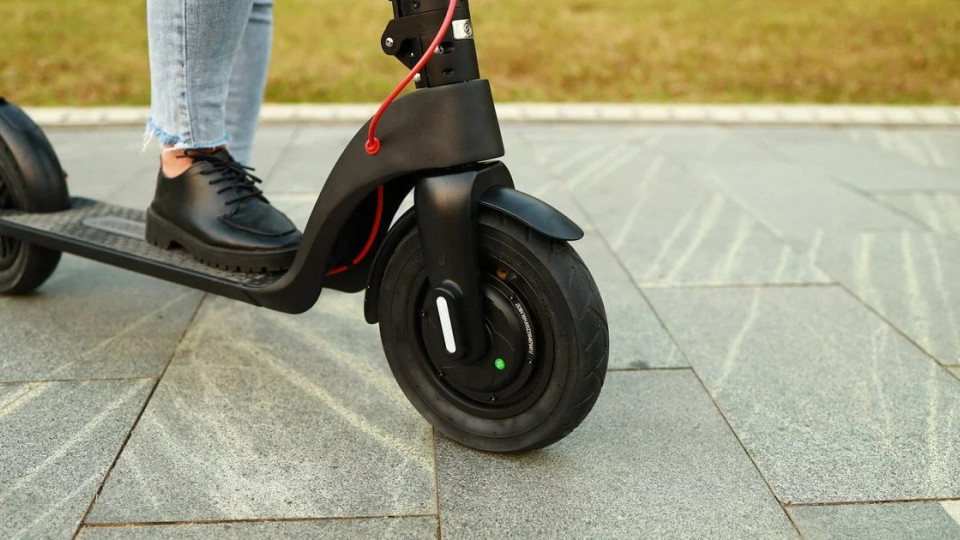 Electric Scooter Accidents in Ukraine – According to Statistics, 79% of Cases Are Caused by the Riders Themselves