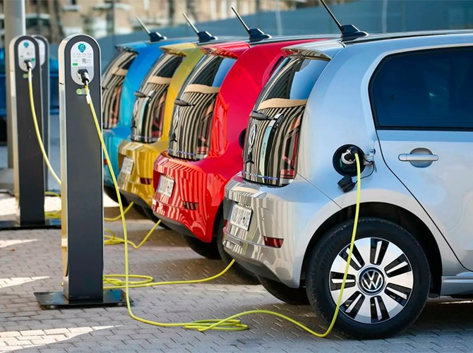 Kyiv plans to equip 13 thousand electric vehicle charging spots