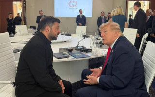 Владимир Зеленский и Дональд Трамп встретились на полях саммита G7, фото