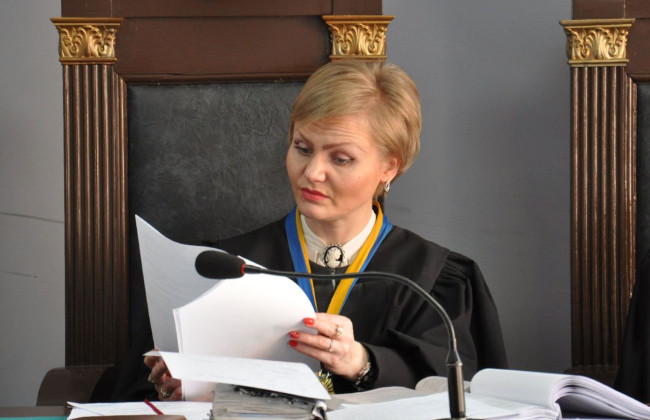 Голову райсуду Полтави Наталію Крючко звільнили за позапроцесуальне спілкування з низкою осіб щодо «потрібних» рішень в справах