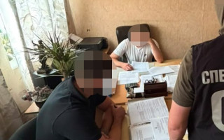 In Odesa region, a lawyer was detained for promising to influence a court decision through 
