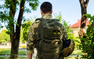 За оскорбление военнослужащего — штраф 68 тысяч гривен, за угрозы — 12 лет лишения свободы: какие наказания грозят украинцам