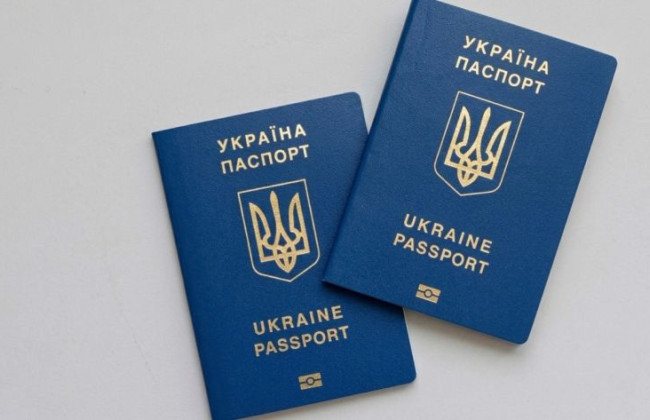 Отказ в паспорте — и требование изменить имя: как «отчество» становится проблемой для детей, рожденных за границей