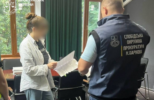 Переломи ребер і черепа, крововиливи в мозок: у Харкові матір підозрюють у побитті новонародженої доньки