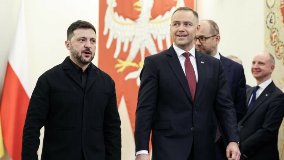 Президент Польщі Кароль Навроцький позбавив Володимира Зеленського Ордена Білого Орла