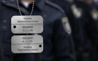 Полицейским выдадут новые жетоны: на них укажут группу крови, звание и личный номер