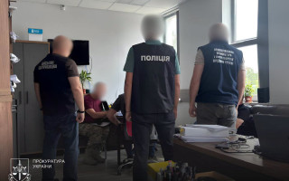 На Львівщині екскомандира ТРО підозрюють у недбалості під час нарахування виплат на суму 80 млн гривень