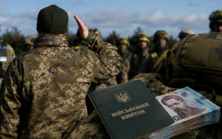 Выплаты раненым военнослужащим: когда начисляют 100 тысяч гривен и как их продлить
