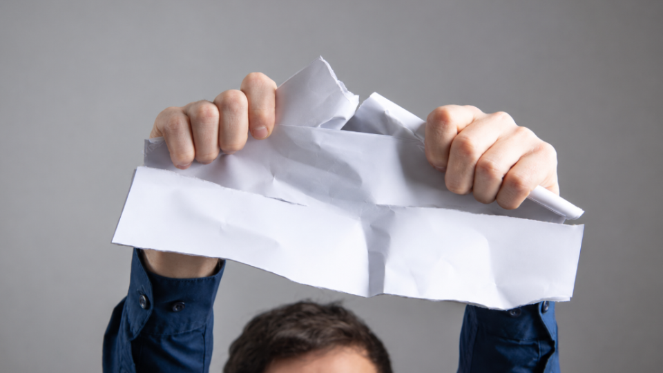 Contract terms have become irrelevant: when it is allowed to change or terminate it