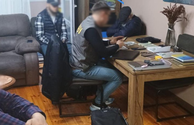 Взятка для прокуроров и судей ВАКС в 3,5 млн долларов: фигурантам дела открыли материалы дела