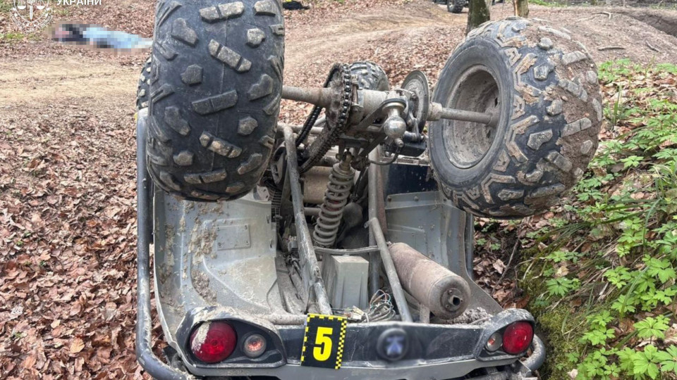 In Lviv region, a 17-year-old girl died under the wheels of a quad bike – the rental provider was suspected
