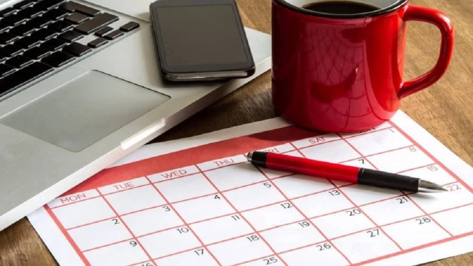 Public holidays may be reinstated as days off: what the initiative for ...