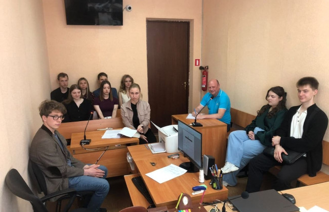Студенти-юристи відвідали Дніпропетровський окружний адмінсуд у межах Днів адміністративної юстиції