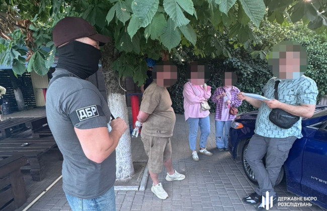 В Одеській області викрили схему вимагання $8,5 тисячі у військових, які хотіли повернутися після СЗЧ