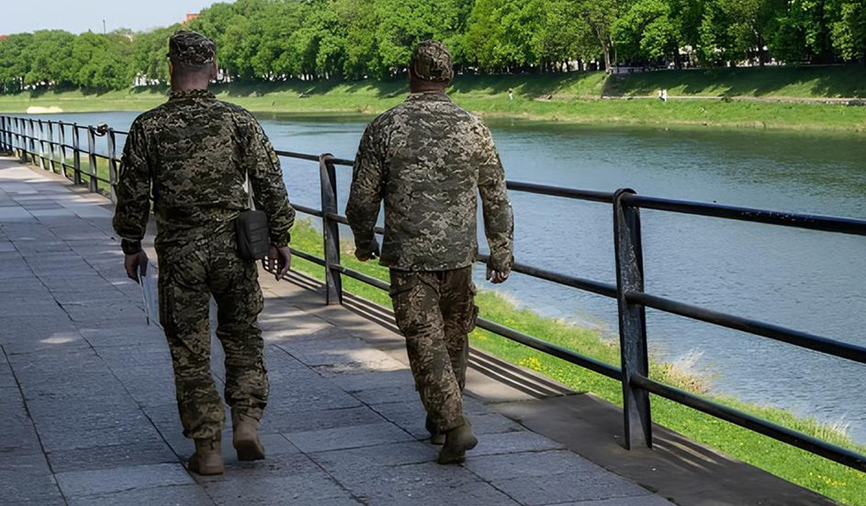 In Kharkiv, a man with a knife attacked representatives of the Territorial Recruitment Centre: one dead and one injured