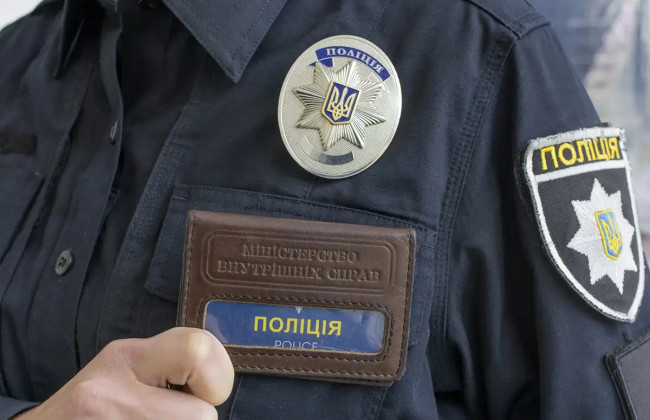 Кабмин установил правила выдачи и аннулирования удостоверений членов семей полицейских