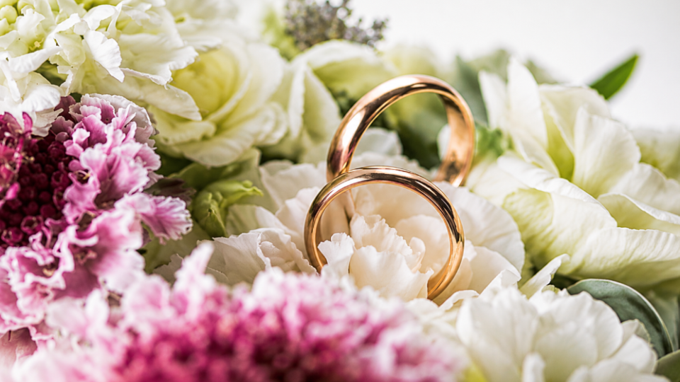Living together without official marriage — what rights you lose by law