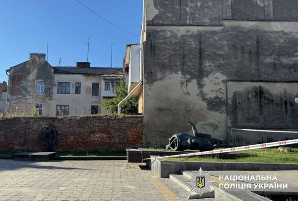 Во Львовской области задержали мужчину за поругание над мемориалом жертвам нацистской оккупации