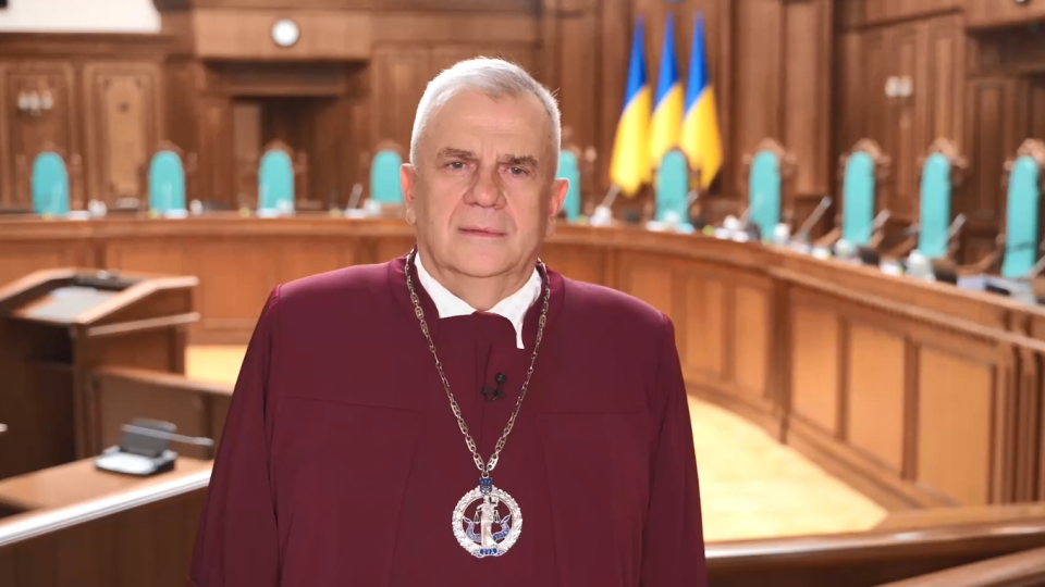 Acting Chairman of the Constitutional Court of Ukraine Oleksandr Petryshyn Congratulated Ukrainians on Constitution Day